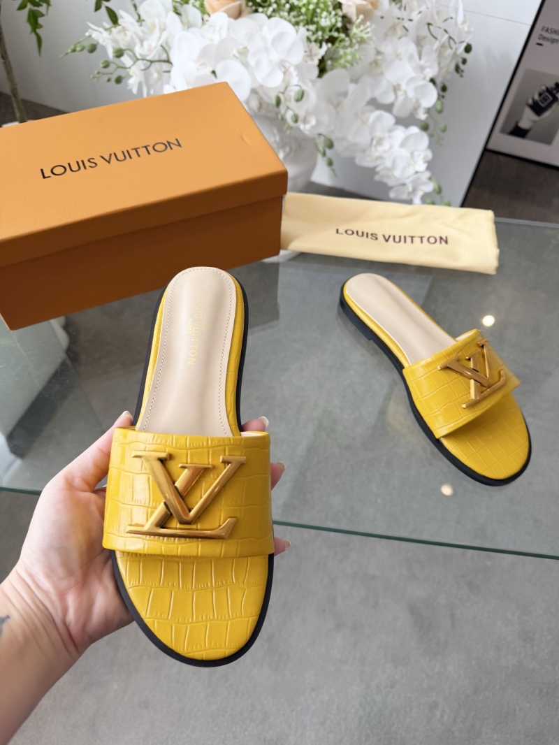 l0vis Vvtt0n slippers